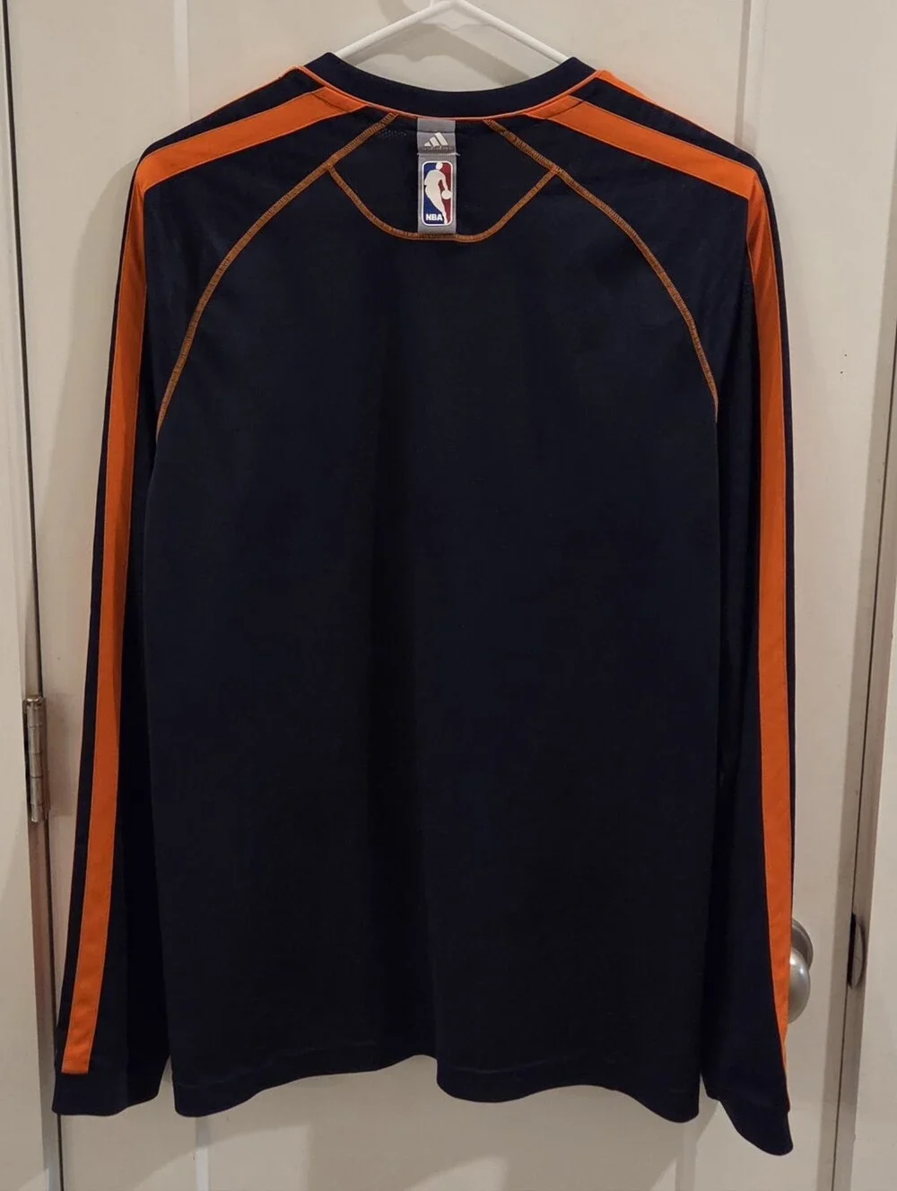 Adidas 2010 Charlotte Bobcats On-Court Shooter Long Sleeve Away Jersey - Medium